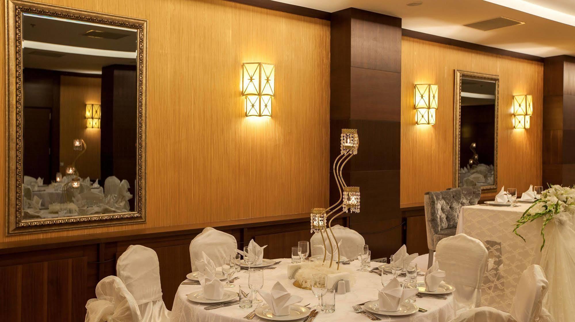 Safir Hotel Gaziantep Bagian luar foto