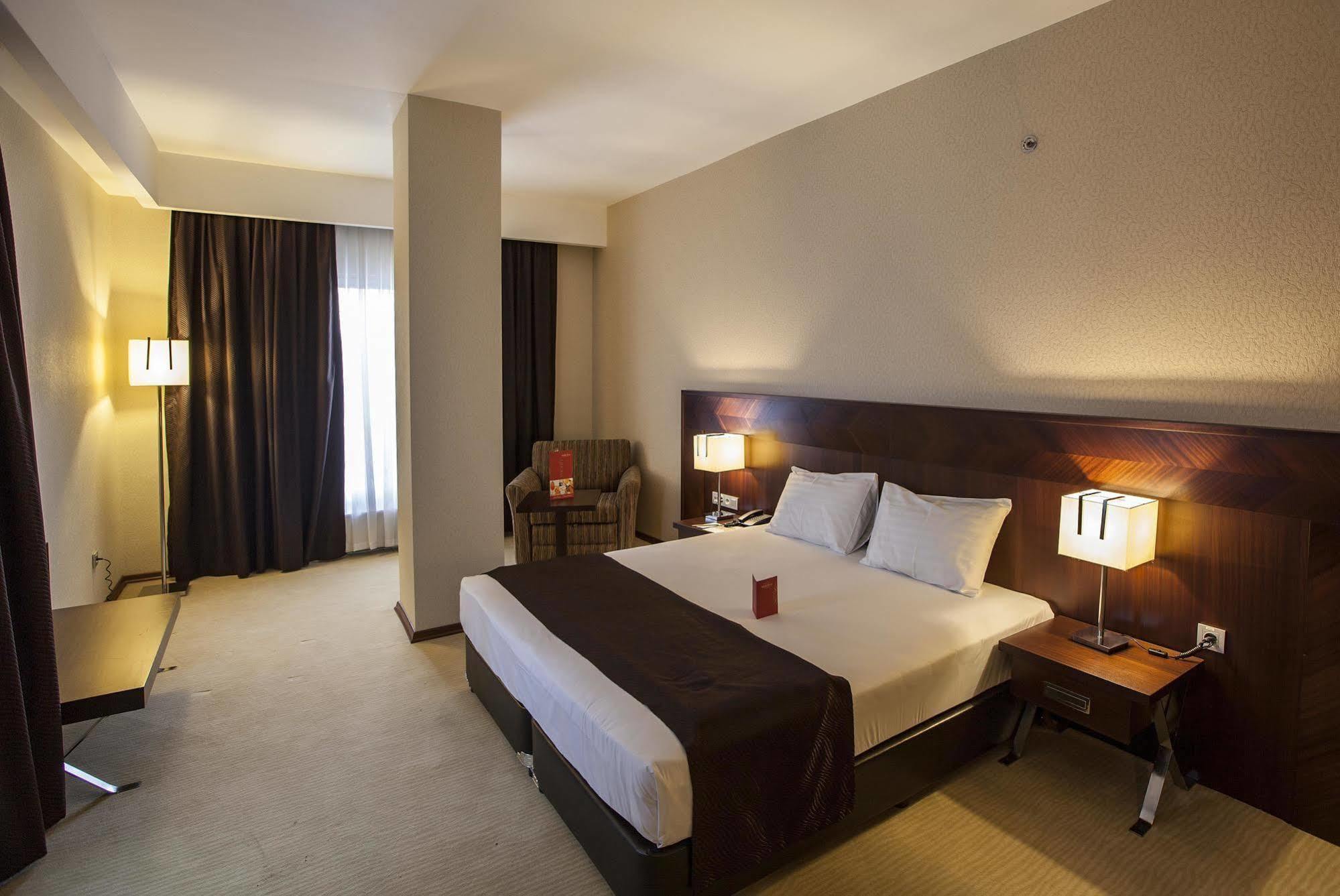 Safir Hotel Gaziantep Bagian luar foto